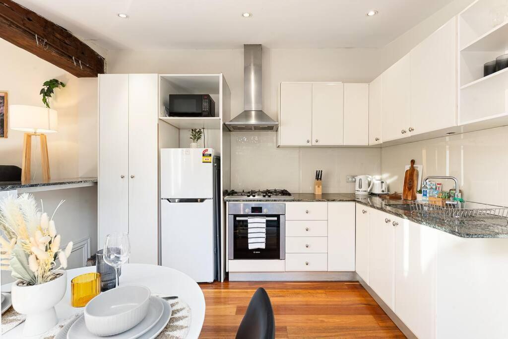 Incredible 3br Neardarlingharbor Holiday home